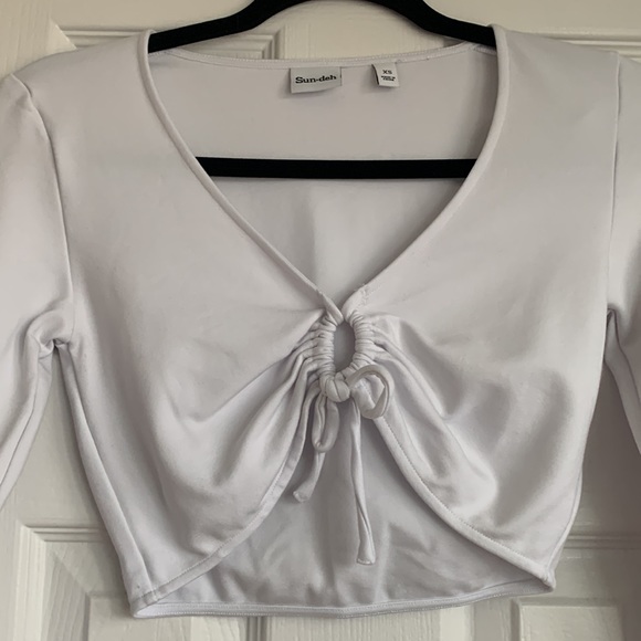 White Long Sleeve Crop Top - Picture 2 of 6